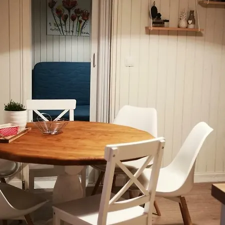 Franceska House
