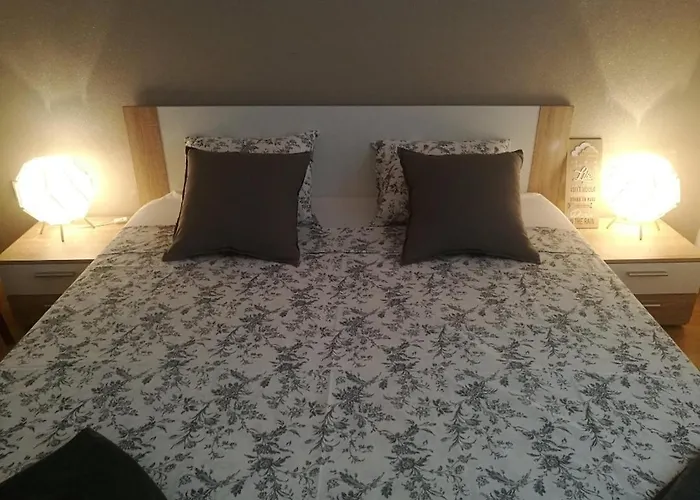 Franceska House Holiday home *