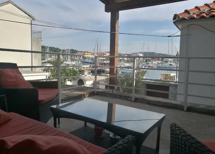 Holiday home Franceska House Jezera